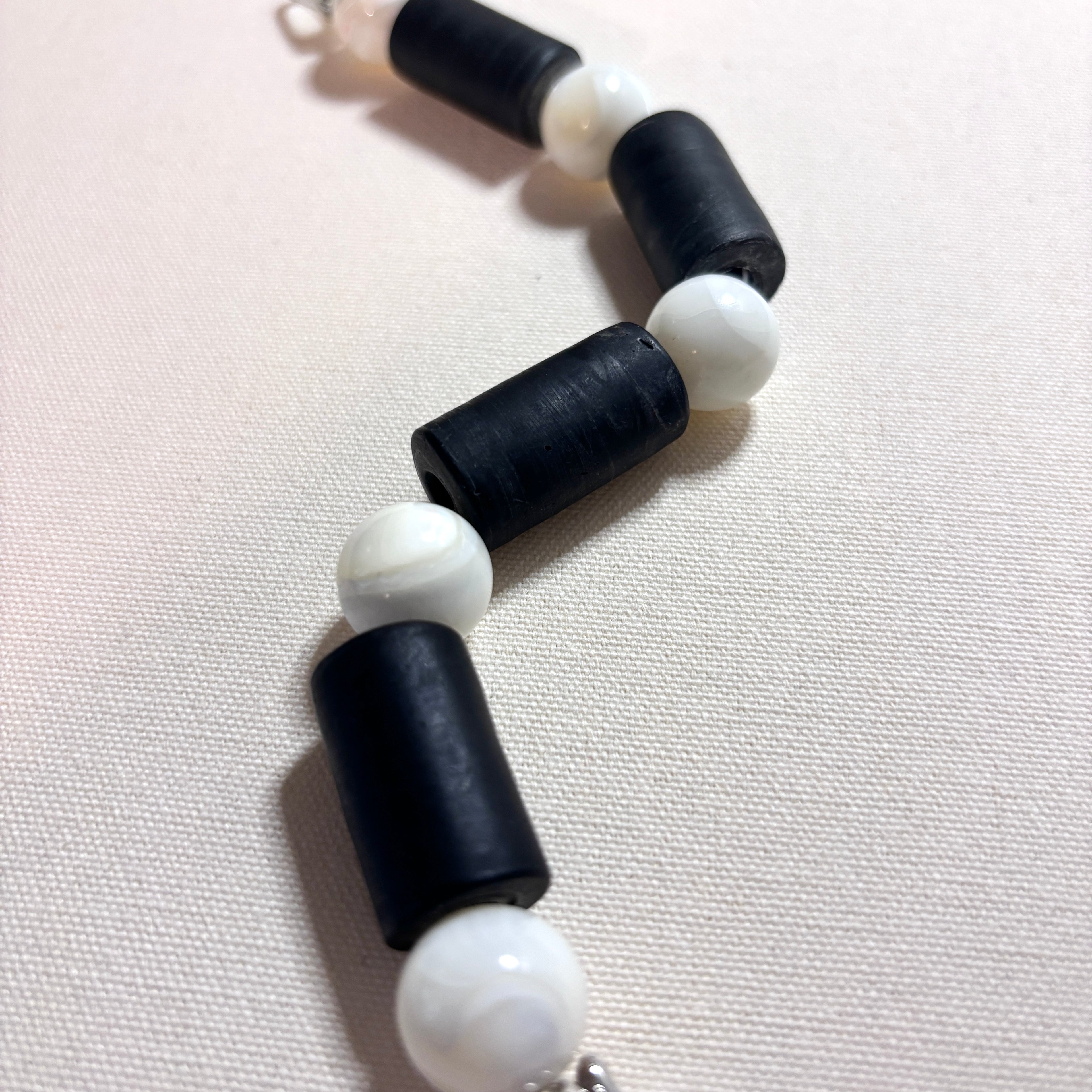 Nepalese Glass and Trochus Shell Bracelet – Black and White Chunky Beaded Bracelet – Handmade Bracelet