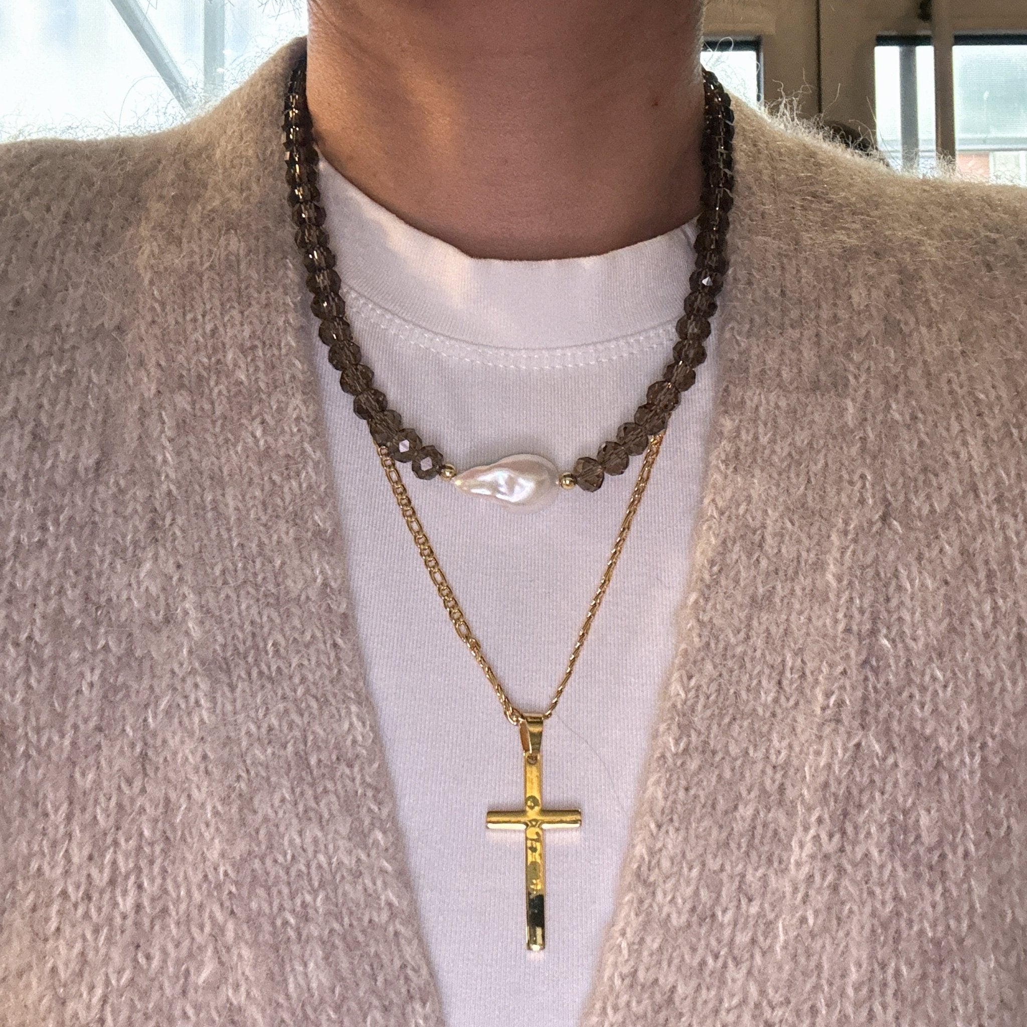 Model wearing Dusk Smoky Brown Glass Bead with Baroque Pearl Necklace