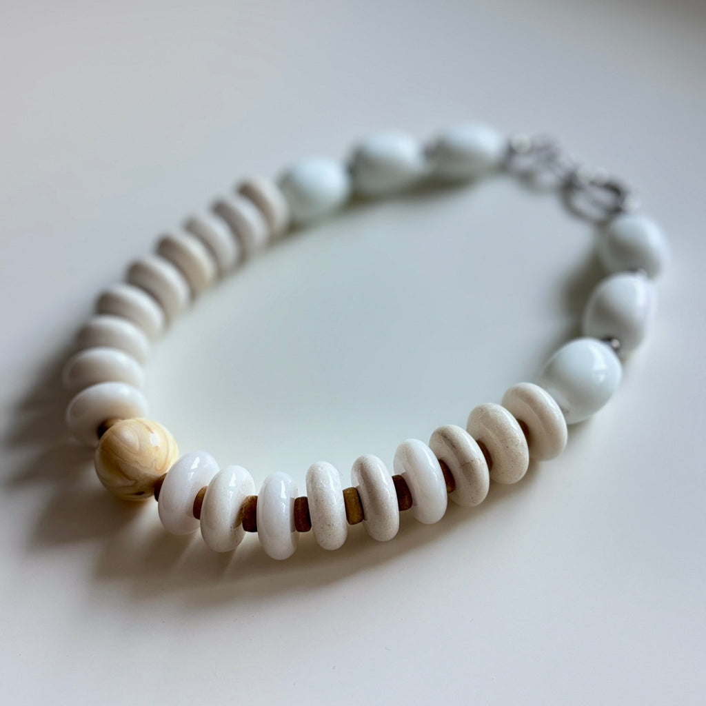 Ivory Muse - White Agate Necklace