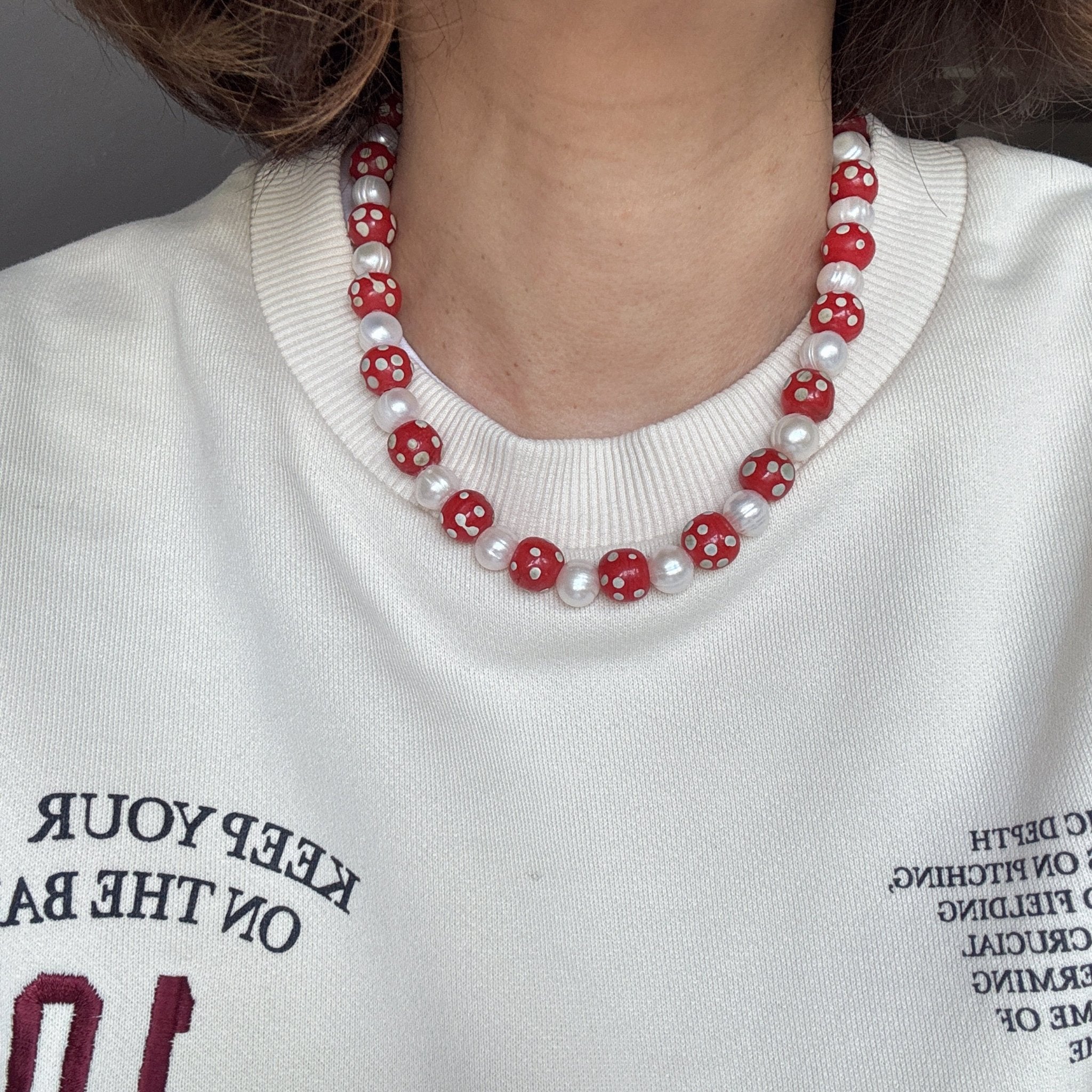 Model wearing Strawberry Candy – Glass Bead and Pearl Necklace